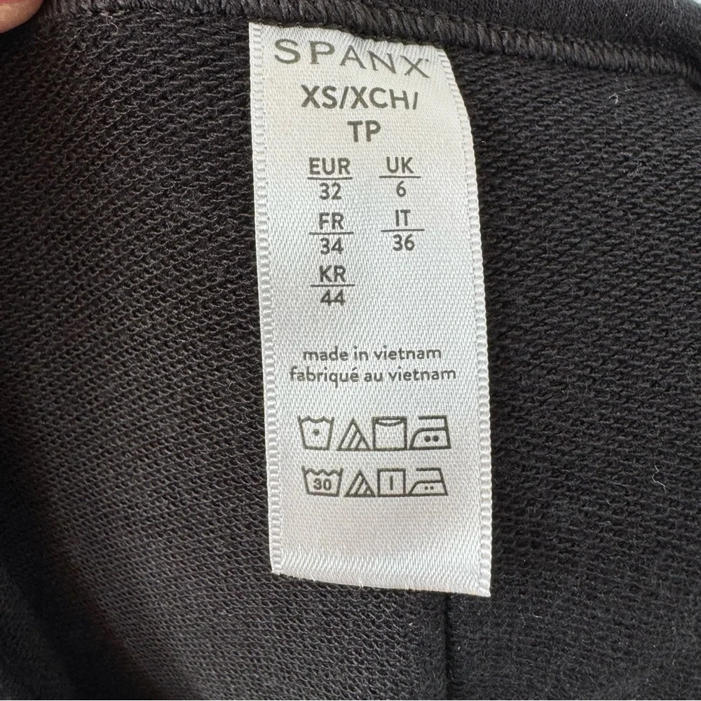 Spanx Perfect Length Loose Fitting Basic Black Mi… - image 4